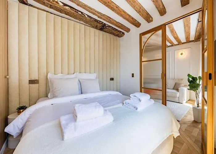 2bedrooms Sacree Coeur Place Du Tertre Montmartre